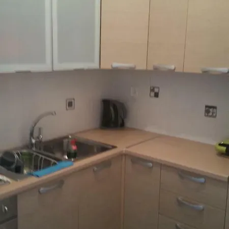 Eve's House Апартаменты Лоутраки